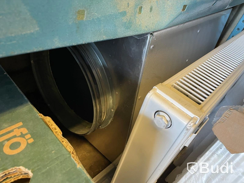Container 20 fot samt alla inventarier - el indragen