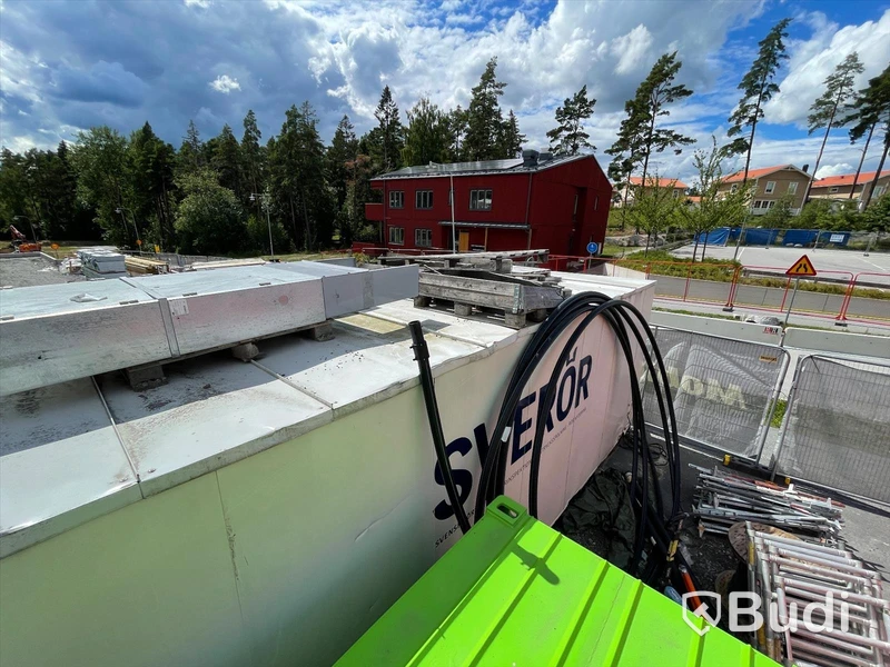 Container 20 fot samt alla inventarier - el indragen
