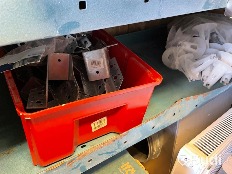 Container 20 fot samt alla inventarier - el indragen