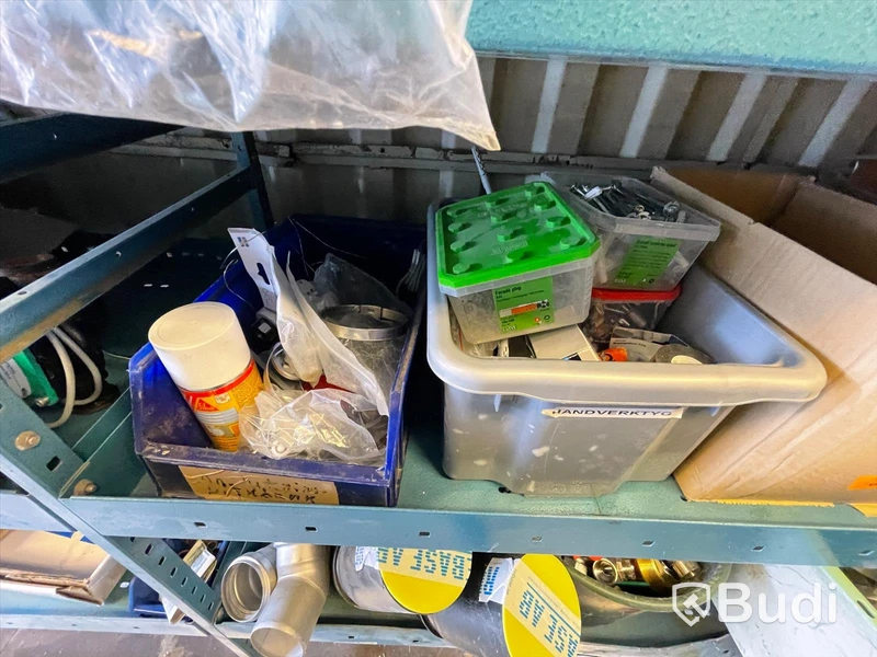 Container 20 fot samt alla inventarier - el indragen
