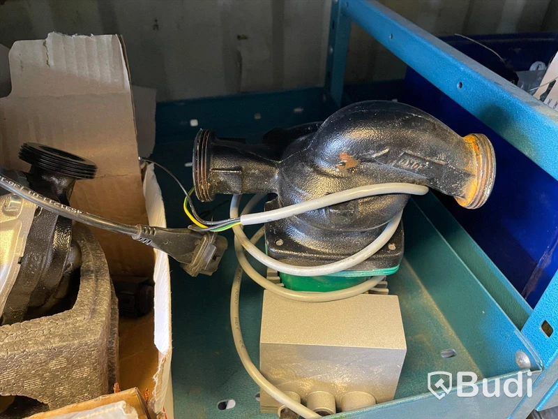 Container 20 fot samt alla inventarier - el indragen