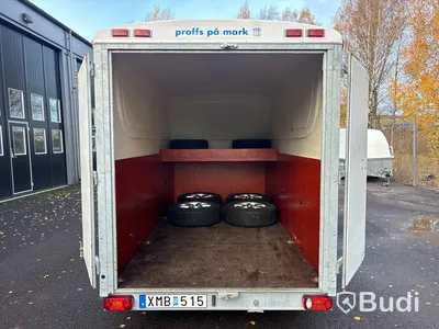 Bromsat skåpsläp Rekotrailer | 1300 kg | 2006