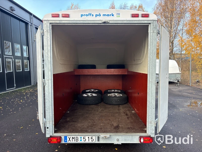 Bromsat skåpsläp Rekotrailer | 1300 kg | 2006