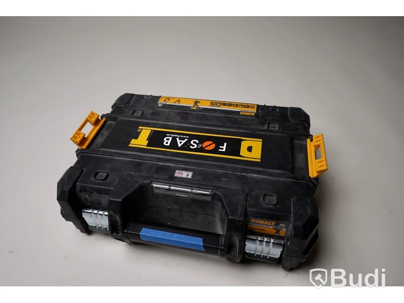 Borrskruvdragare DeWALT DCD791NT med två batterier och laddare