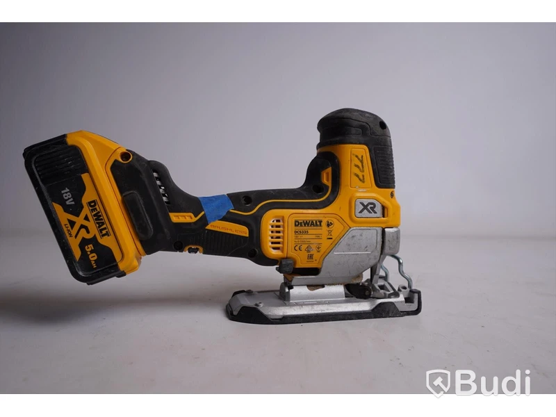 DeWalt DCS335 sticksåg inkl batteri samt laddare