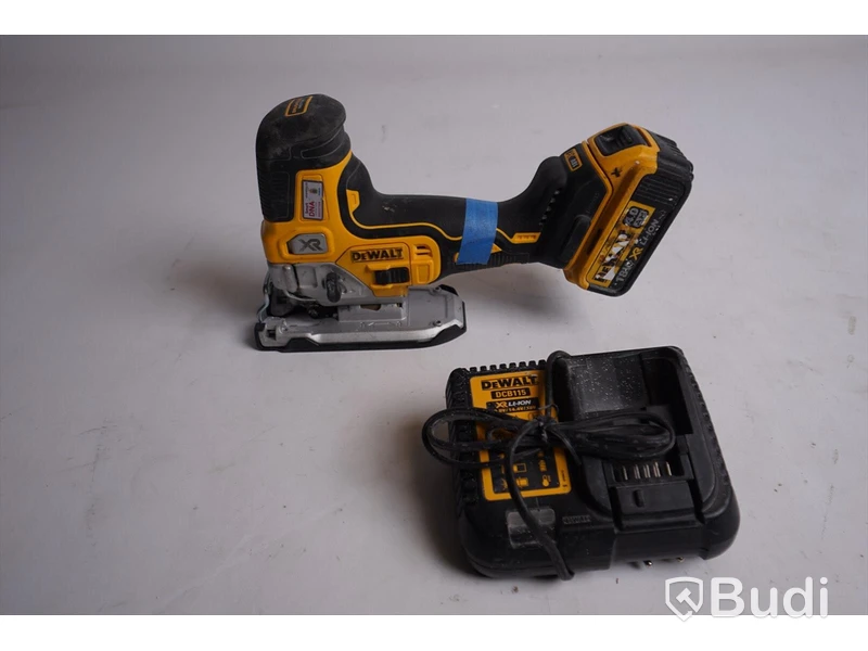 DeWalt DCS335 sticksåg inkl batteri samt laddare