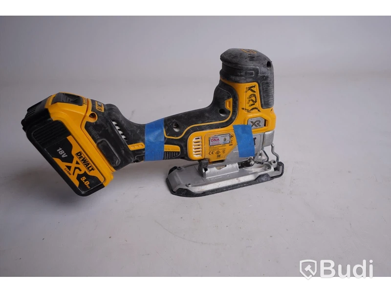 DeWalt DCS335 sticksåg inkl batteri samt laddare
