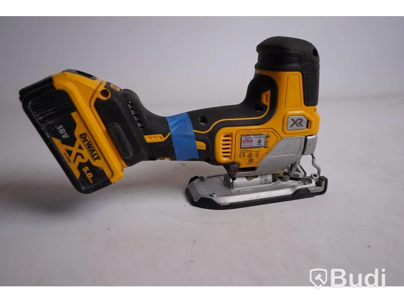 DeWalt DCS335 sticksåg inkl batteri samt laddare