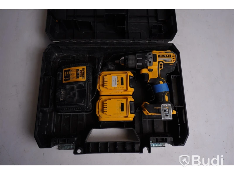 Borrskruvdragare DeWALT DCD791 med två batterier och laddare