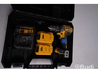 Borrskruvdragare DeWALT DCD791NT med två batterier och laddare