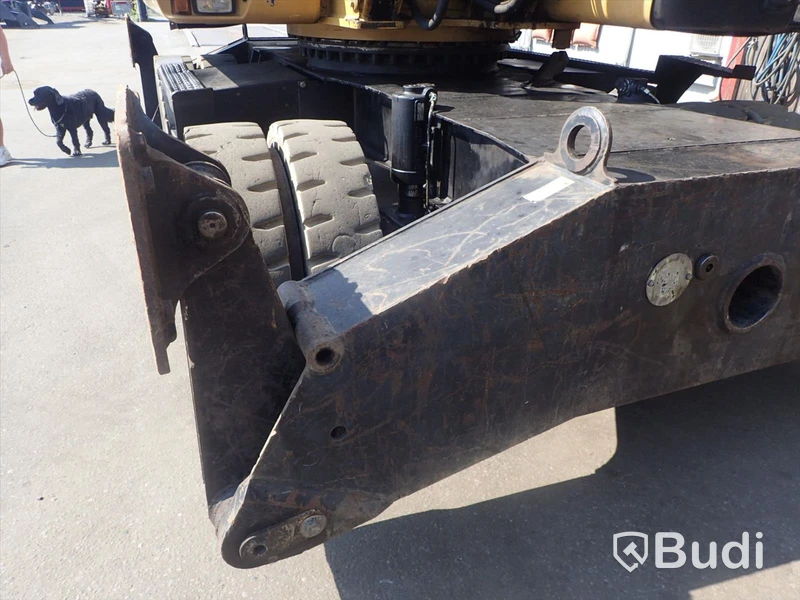 Caterpillar M322c Materialhanterare