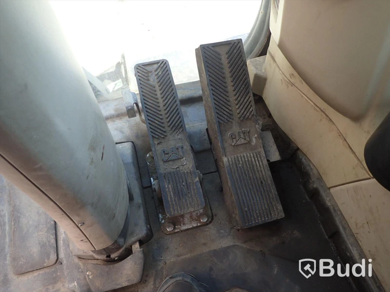 Caterpillar M322c Materialhanterare