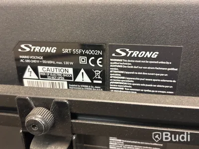 55” TV Strong SRT 55FY4002N med väggfäste