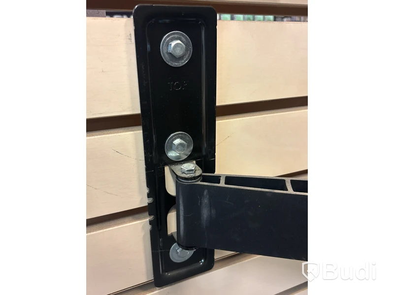 55” TV Strong SRT 55FY4002N med väggfäste
