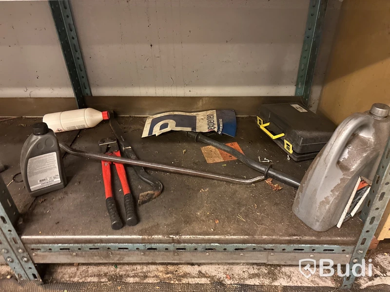 Verkstadsbänk med verktyg & tillbehör