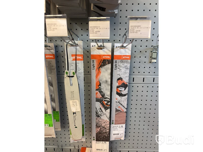 Parti sågkedjor, svärd, trimmertråd & skyddsutrustning