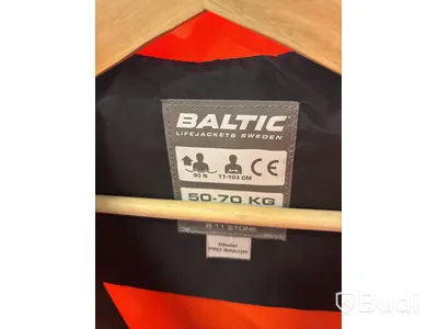 Flytvästar & våtdräkter