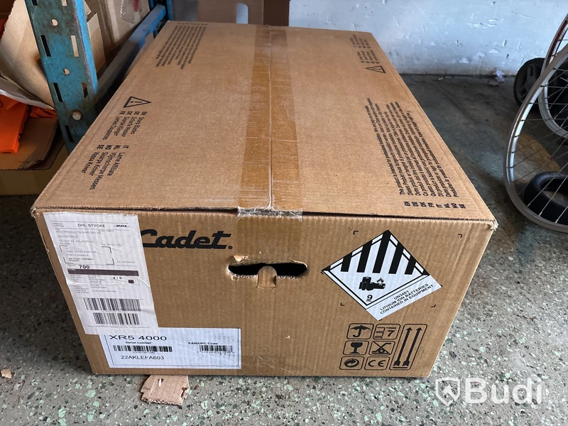 Robotgräsklippare Cub Cadet XR5 4000 - ny i kartong