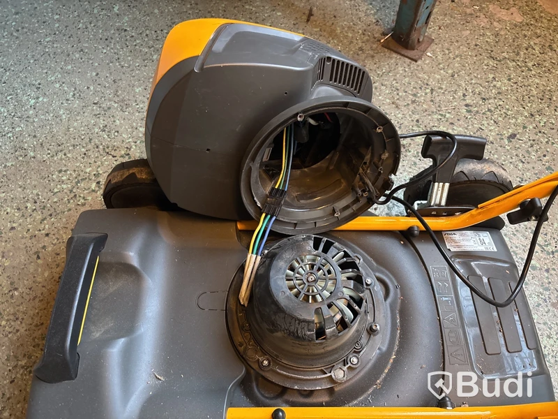 Gräsklippare Stiga MCS 470 Li 48 - reparationsobjekt