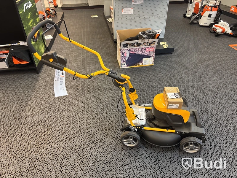 Batteridriven gräsklippare Stiga Multiclip 547e