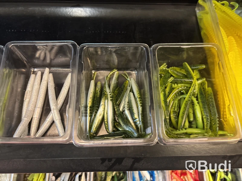 Parti gummibeten & kepsar inklusive ställ