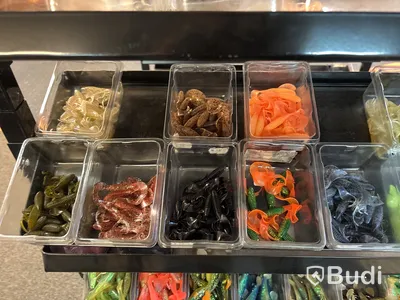 Parti gummibeten & kepsar inklusive ställ