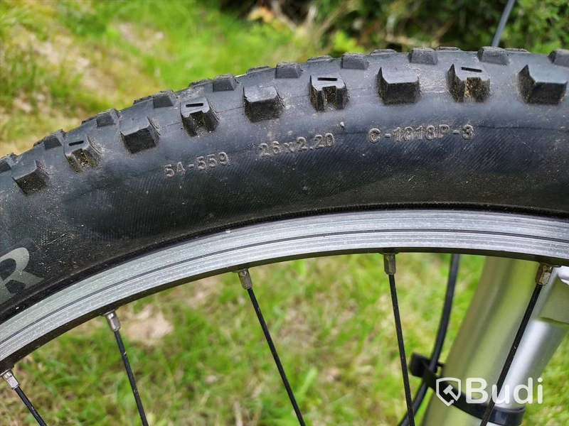 Crescent mountainbike 18 vxl m skivbroms samt fjädring fram
