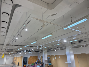 150 m belysningsskenor & 158 st ledspotligts 