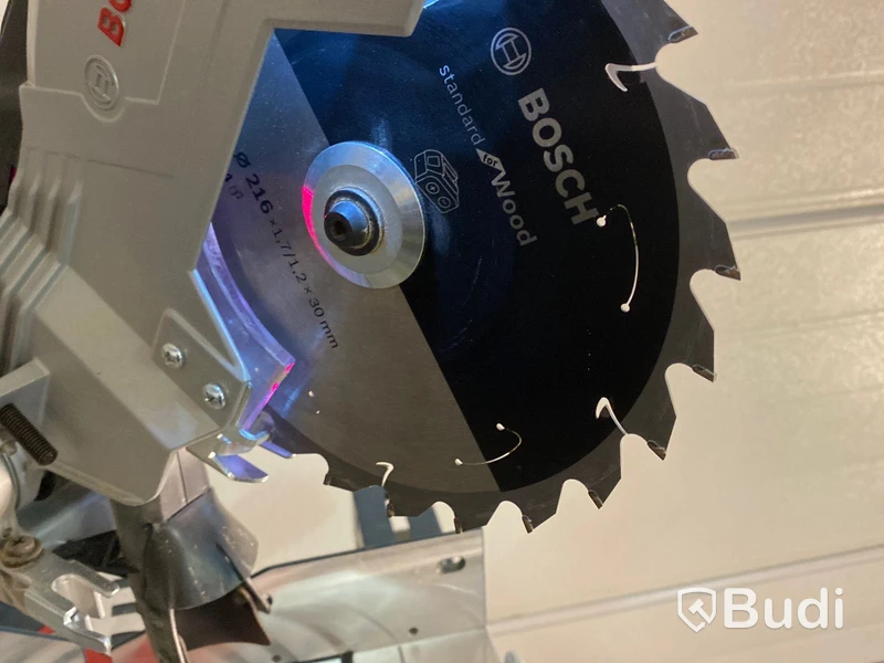 Kap/gersåg med stativ Bosch 18V