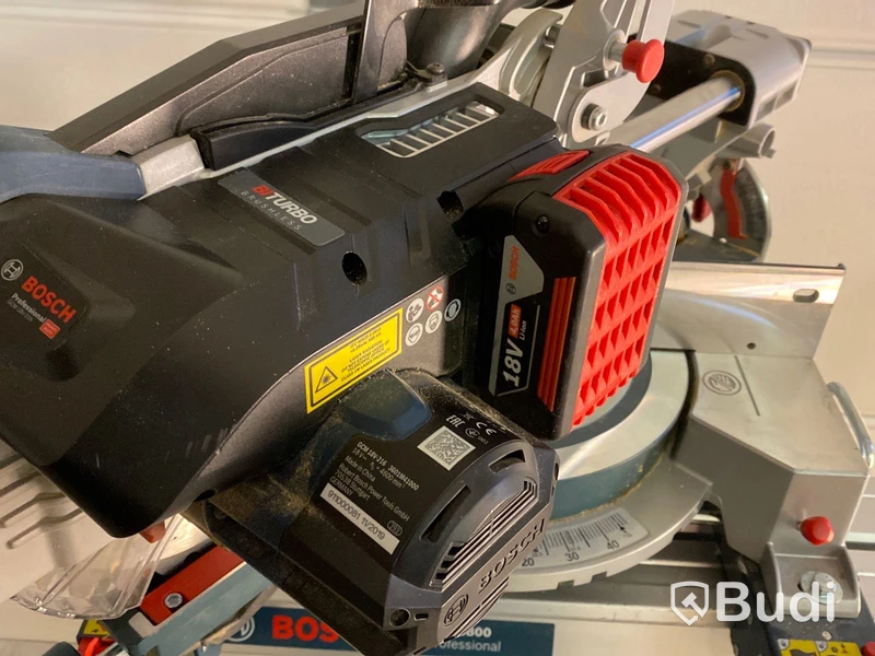 Kap/gersåg med stativ Bosch 18V