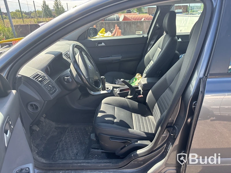 Volvo V50 2.4i | Manuell | 22186 mil | 170 hk | 2006