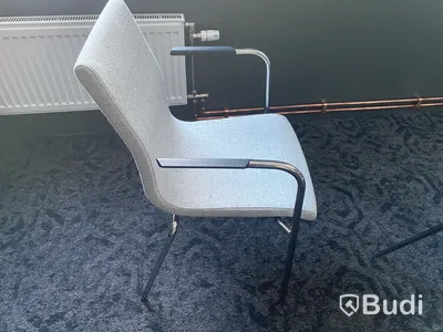 Konferensbord med 10 stolar