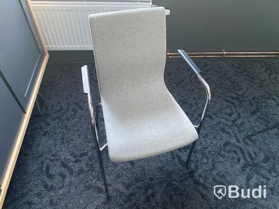 Konferensbord med 10 stolar
