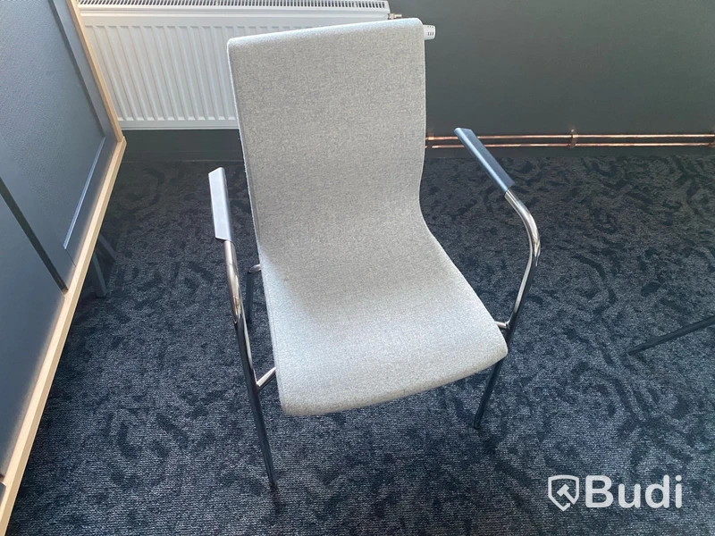 Konferensbord med 10 stolar