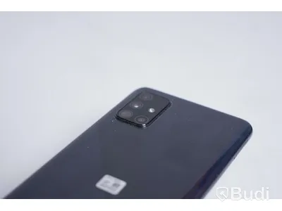 Mobiltelefon - Samsung Galaxy A71 inkl. laddare och magnetfodral