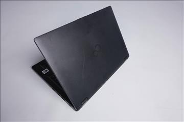 Bärbar dator laptop - Fujitsu Lifebook E5411 5, inkl. strömsladd, mindre bruksslitage