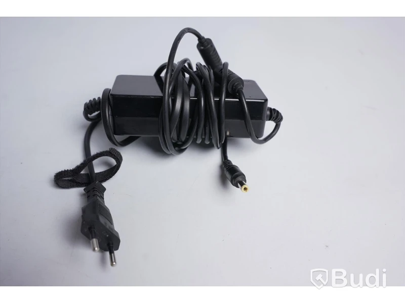 Bärbar dator laptop - Fujitsu Lifebook E5411 5, inkl. strömsladd, mindre bruksslitage