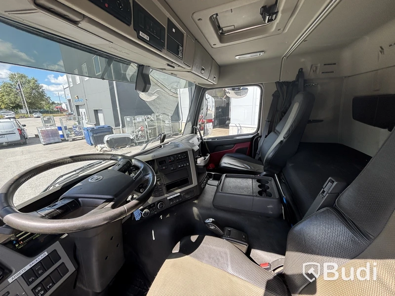 Kranbil Volvo FM 450 -2017 | HIAB | Tippbart Lämflak