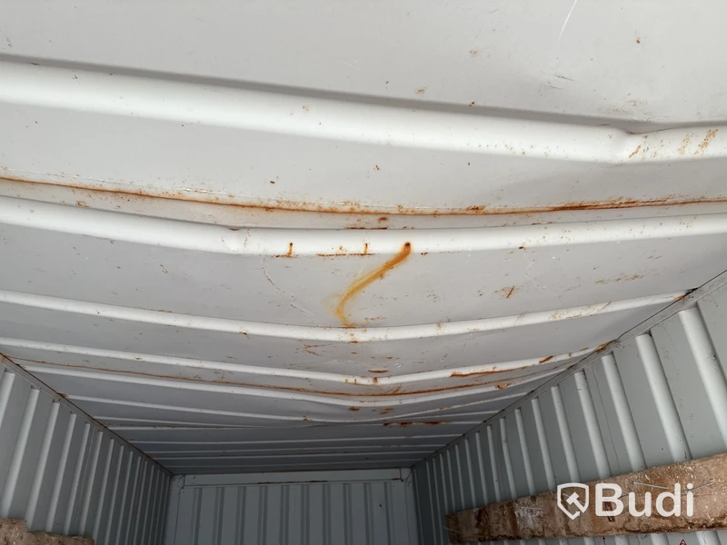 20 fots container med innehåll (isolering)