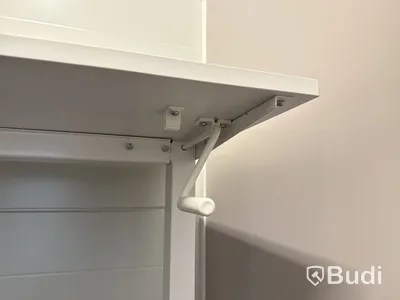 Kontorsmöblemang & monitor