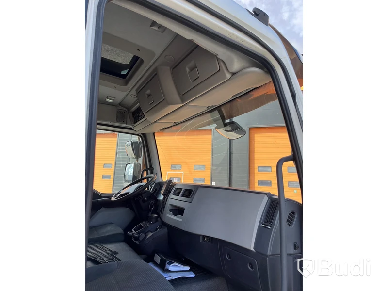 Skåpbil VOLVO FL 4X2 - 2013 Öppningsbar sida