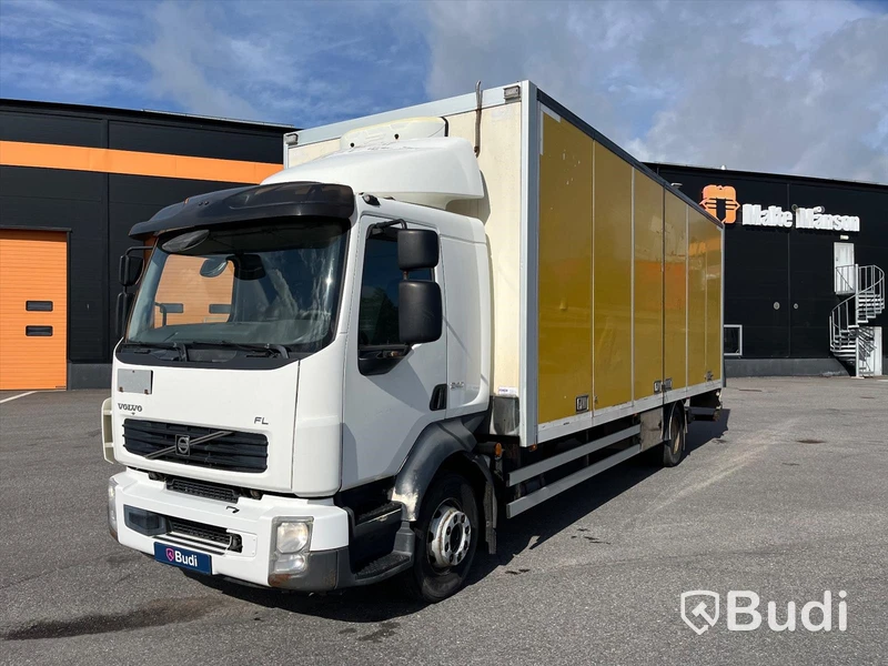 Skåpbil VOLVO FL 4X2 - 2013 Öppningsbar sida