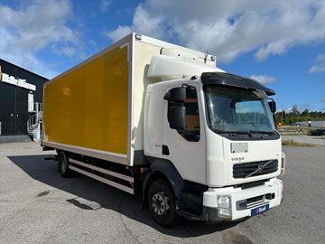Skåpbil VOLVO FL 4X2 - 2013 Öppningsbar sida 
