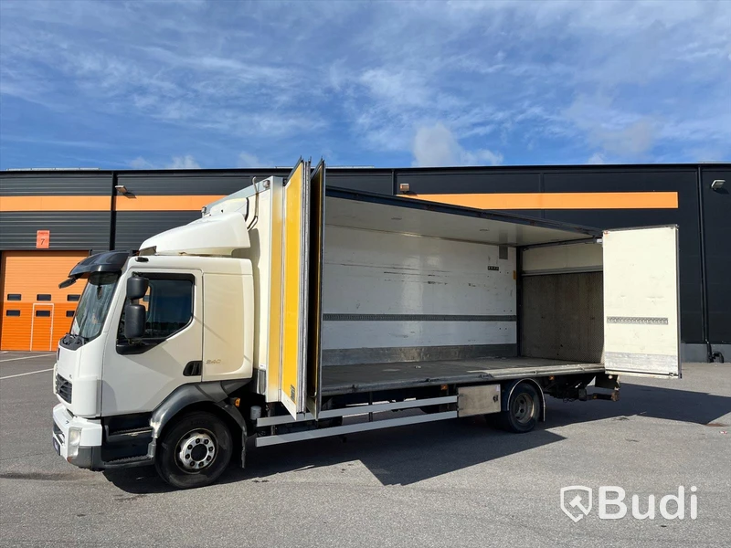 Skåpbil VOLVO FL 4X2 - 2013 Öppningsbar sida