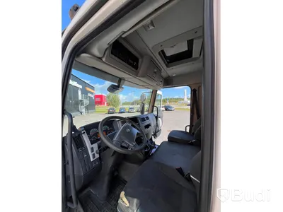 Skåpbil VOLVO FL 4X2 - 2013 Öppningsbar sida
