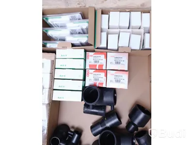 Parti med elektronikprodukter, Totalt ord. pris inkl. moms: ca 2000 kr