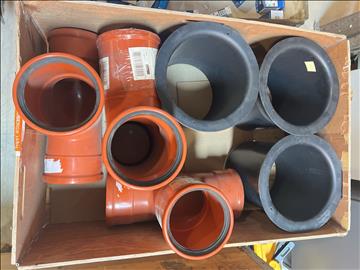 (NY) Parti med Rennsbrun rödbrun PP 200/200mm Wavin, m.m. Totalt ord. pris inkl. moms: ca 4000 kr