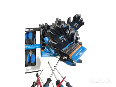 Parti med diverse produkter Novipro , Ord. pris inkl. moms: ca 2700kr