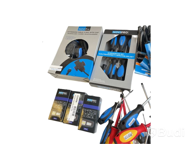 Parti med diverse produkter Novipro , Ord. pris inkl. moms: ca 2700kr