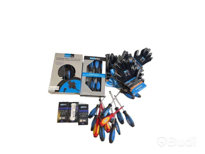 Parti med diverse produkter Novipro , Ord. pris inkl. moms: ca 2700kr